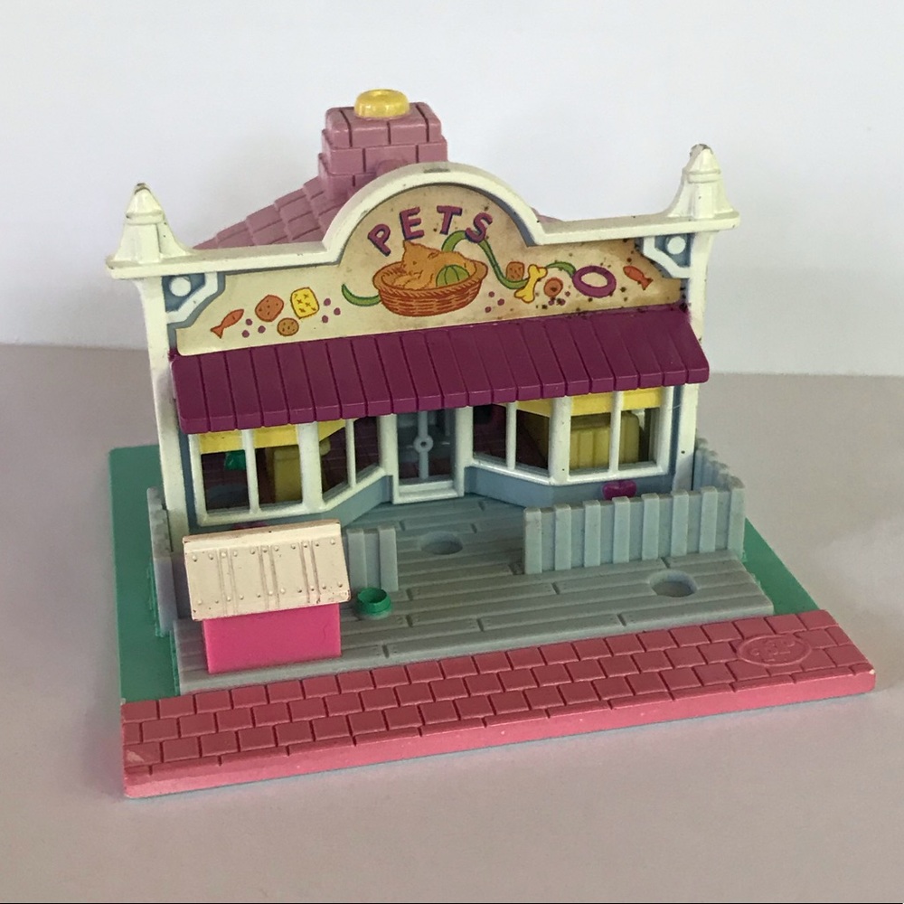 1993 Polly Pocket Pollyville Pet Shop